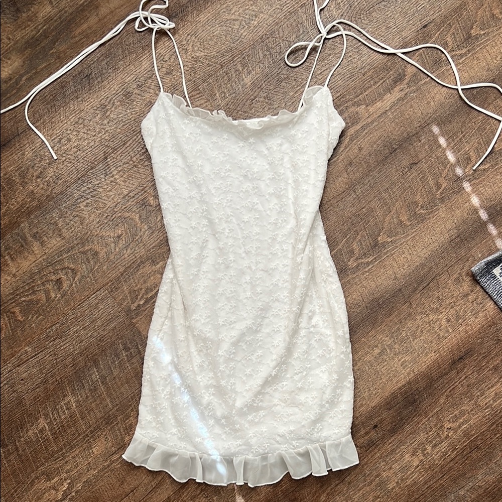 White Lace Mini Dress with Ruffle Hem